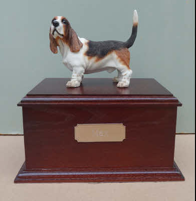 Basset best sale hound urn